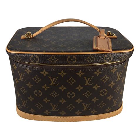 depot vente louis vuitton nice|louis vuitton nice vanity case.